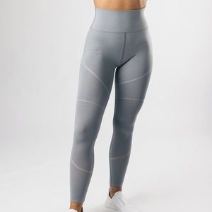 Original Revival Alphalete Leggings (MEDIUM)